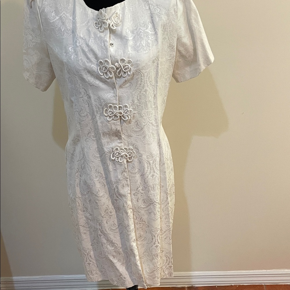 Chic Cream Floral Accent Wedding Dress